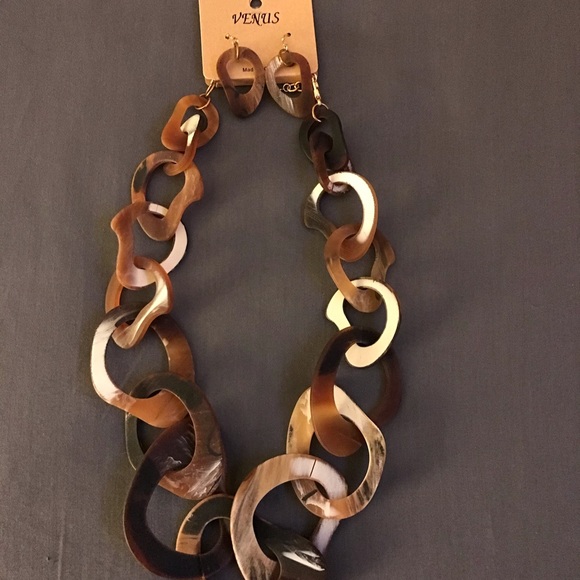 Matching Earrings/Necklace SET - Picture 3 of 6